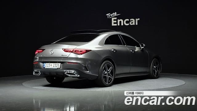 CLA- CLA250 4MATIC