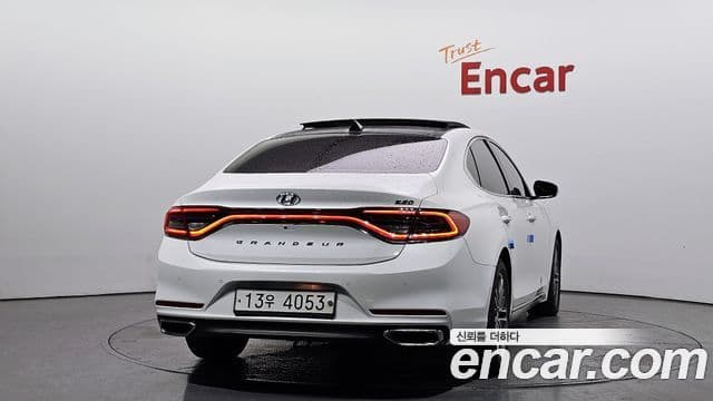 Grandeur 2.2 Motorină Premium