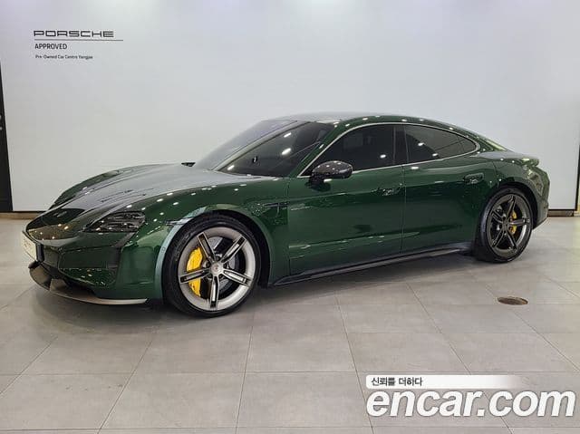 Taycan Turbo S
