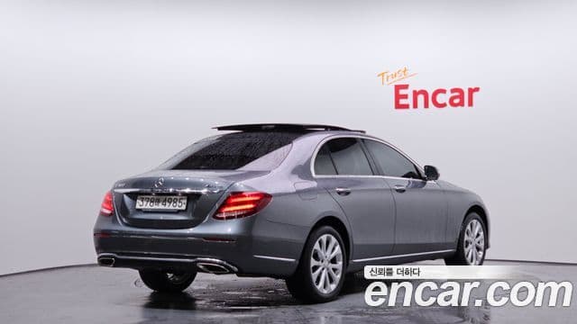 Clasa E E300 4MATIC Exclusive