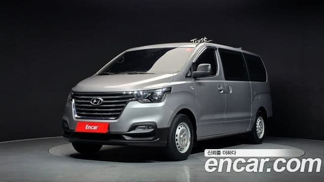 Grand Starex Van 5 locuri