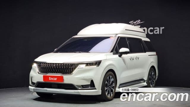 Carnival Benzină 4 locuri Hi-Limousine