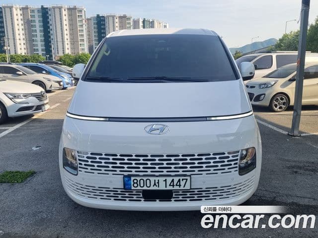 Staria Cargo 5 locuri