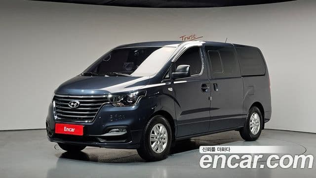 Grand Starex Van 5 locuri