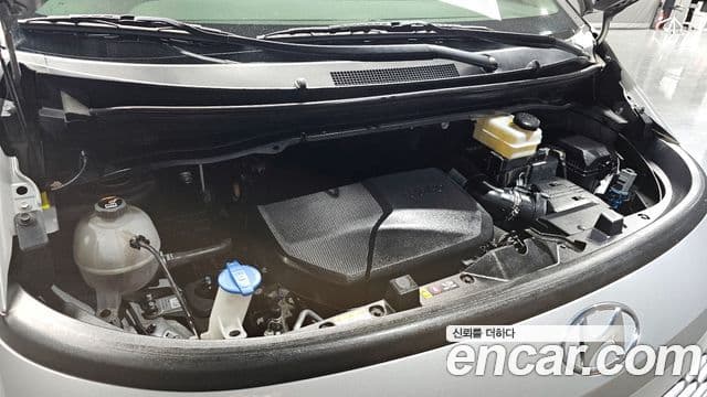 Staria 4WD Tourer 11 locuri