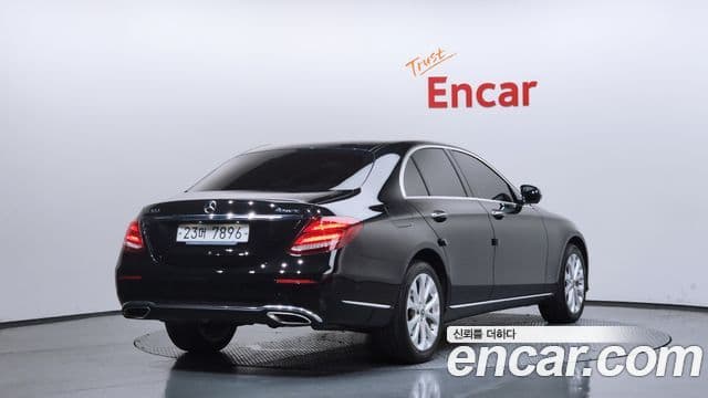 Clasa E E300 4MATIC Exclusive