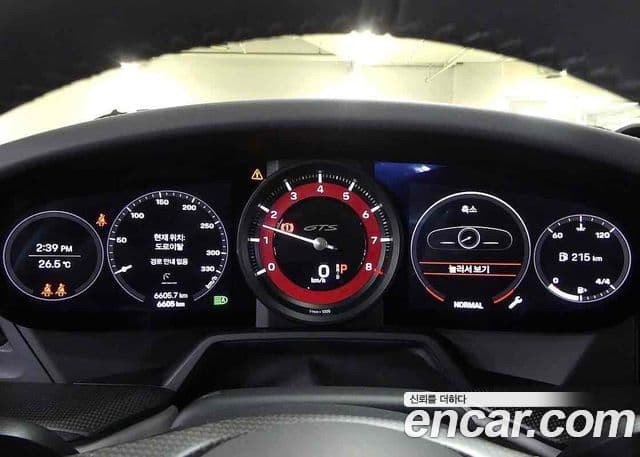 911 (992) Carrera 4 GTS Cabriolet
