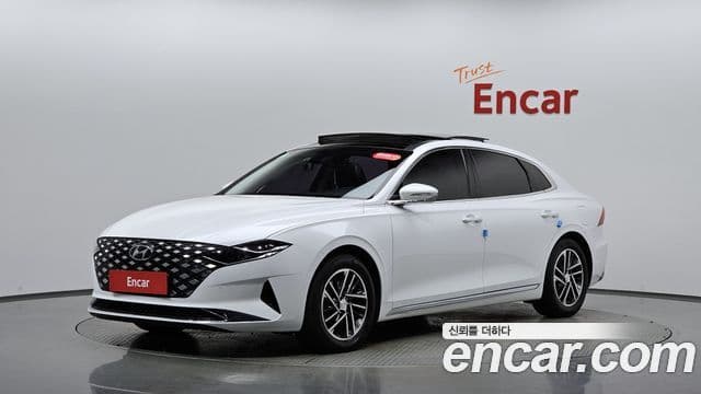 Grandeur 3.0 LPi (Rent-a-car)