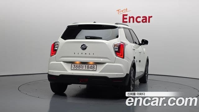 Very New Tivoli Benzină 1.5 2WD