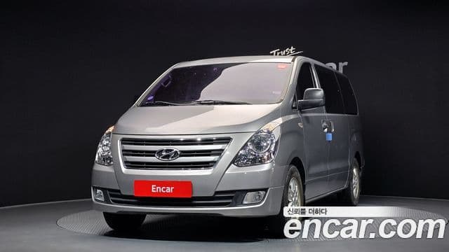 Grand Starex 12 locuri Wagon