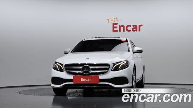 Clasa E E200 Avantgarde