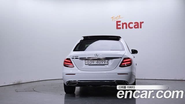 Clasa E E300 Exclusive