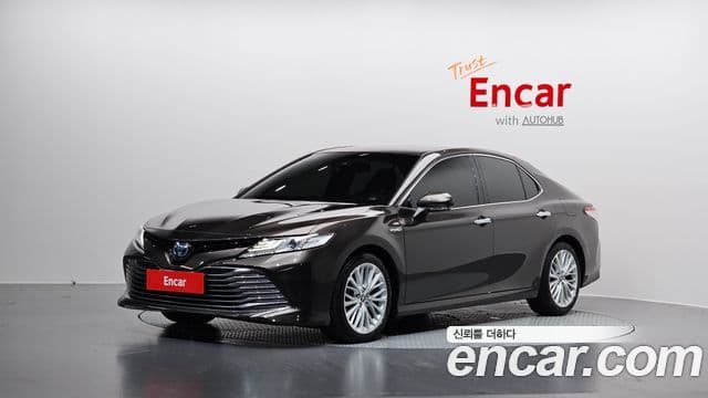 2.5 XLE Hybrid
