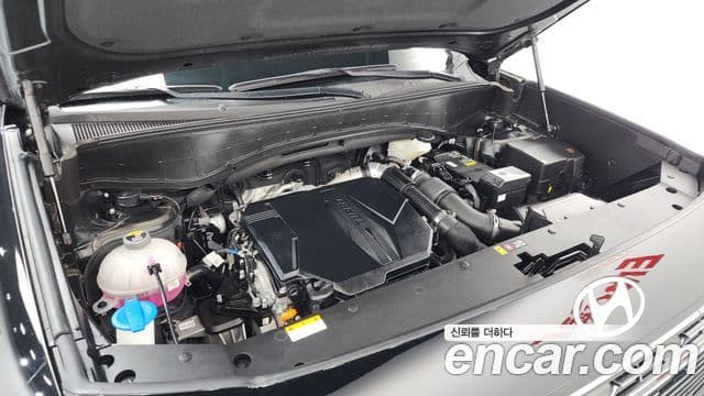 (LX3) Benzină 2.5T 4WD 7 locuri