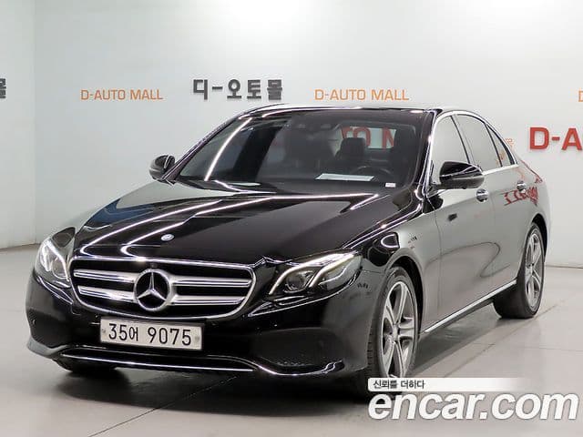 Clasa E E300 4MATIC Avantgarde