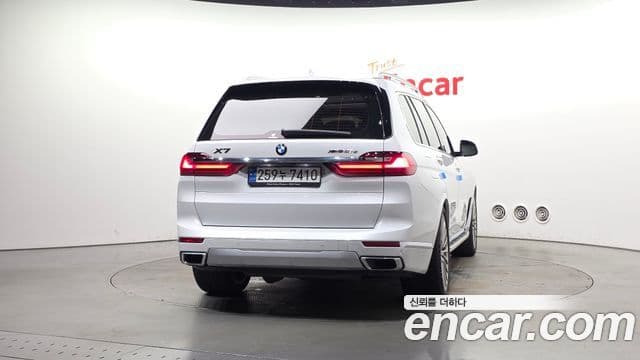 X7 xDrive 40d Design Pure Excellence 7 locuri