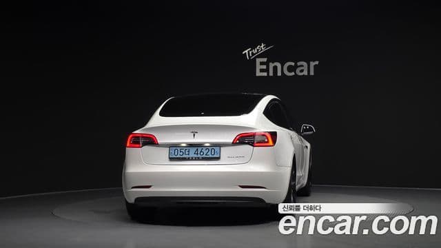 3 Long Range AWD