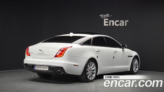 All New XJ 3.0D Premium Luxury LWB