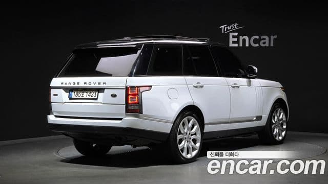 Range Rover 4.4 SDV8 AB Motorină