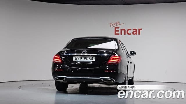 Clasa E E300 Avantgarde