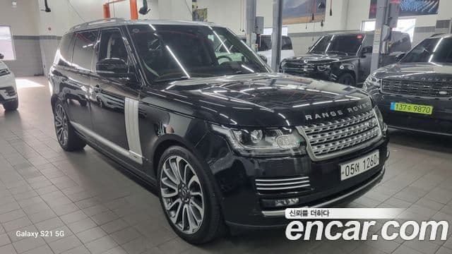 Range Rover 4.4 SDV8 AB LWB Motorină