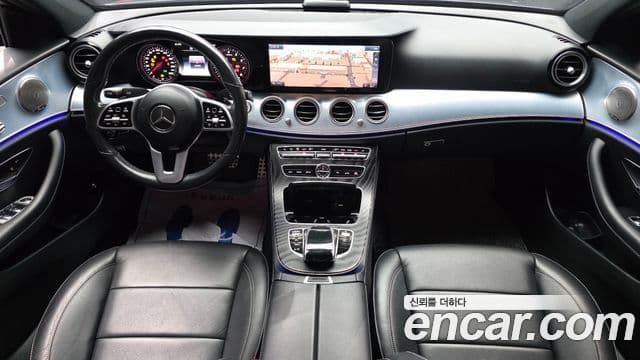 Clasa E E250 Avantgarde