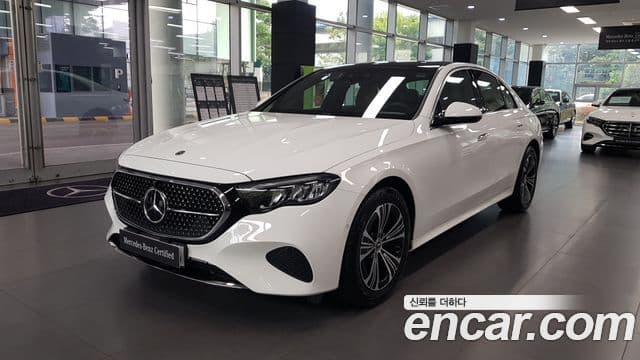 Clasa E E200 Avantgarde
