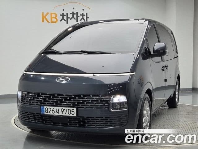 Staria L3.5 Cargo 5 locuri