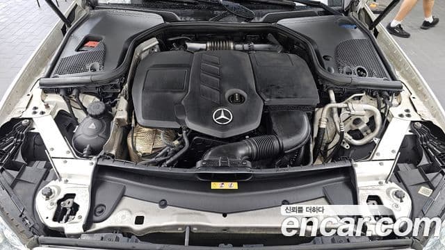 Clasa E E220d 4MATIC Exclusive
