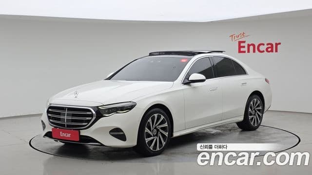 Clasa E E300 4MATIC Exclusive