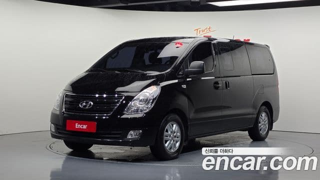 Grand Starex 11 locuri Wagon