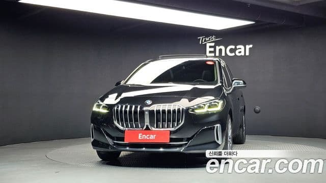 2 220i Luxury