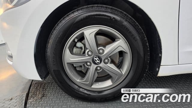 Avante 1.6 GDI Smart