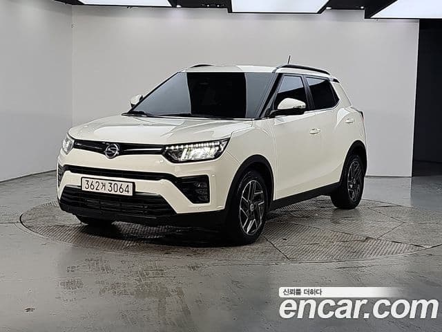 Very New Tivoli Benzină 1.5 2WD