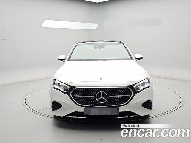 Clasa E E200 Avantgarde
