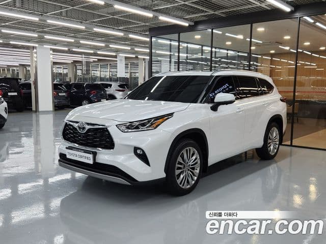 Highlander 2.5 4WD Platinum