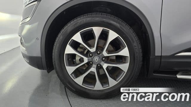 QM6 Motorină 2WD RE Signature