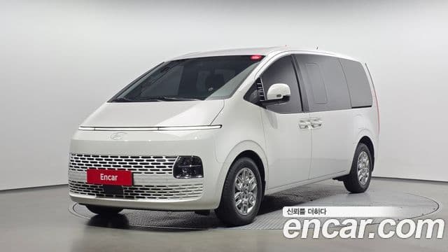 Staria L3.5 Cargo 5 locuri