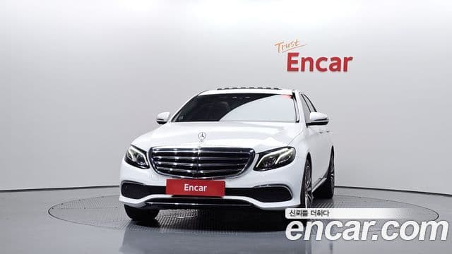 Clasa E E300 4MATIC Exclusive