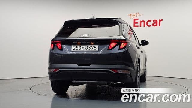 (NX4) Premium 2WD