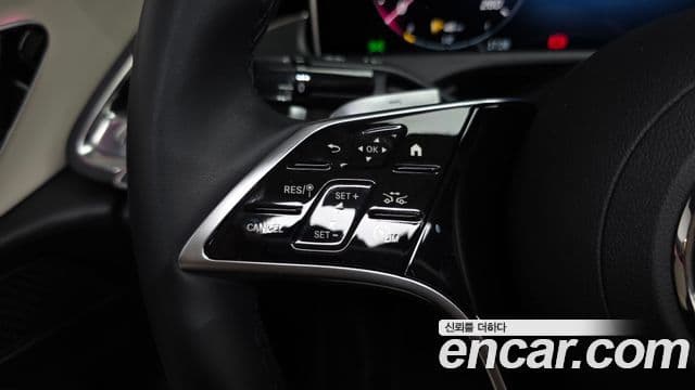 Clasa E E200 Avantgarde