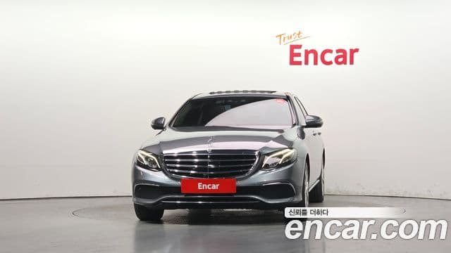 Clasa E E300 4MATIC Exclusive
