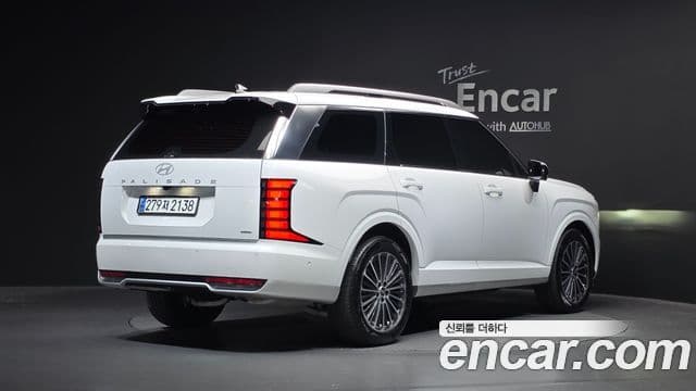 (LX3) Benzină 2.5T 4WD 9 locuri