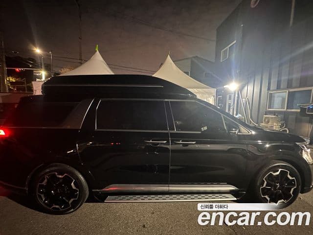 Carnival Motorină 7 locuri Hi-Limousine