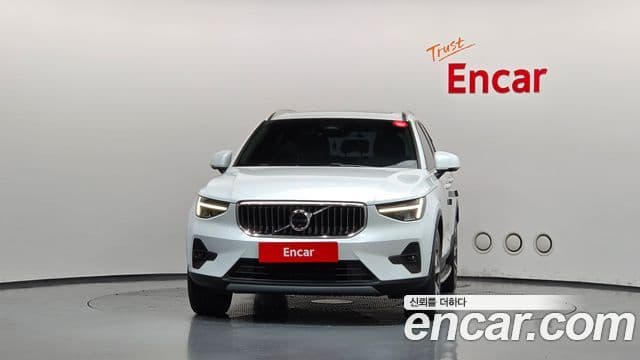 XC40 B4 Ultimate Bright