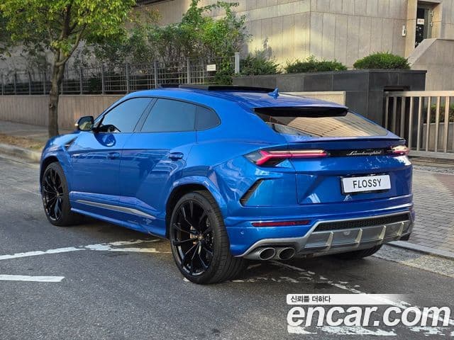 4.0 V8