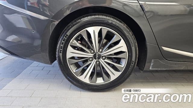 K8 2.5 Benzină 2WD