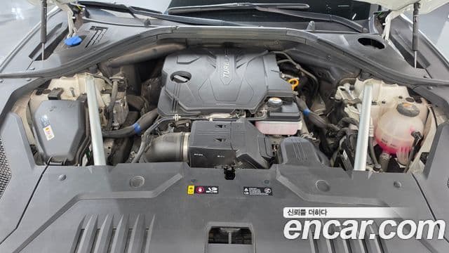 GV70 2.5T Benzină AWD