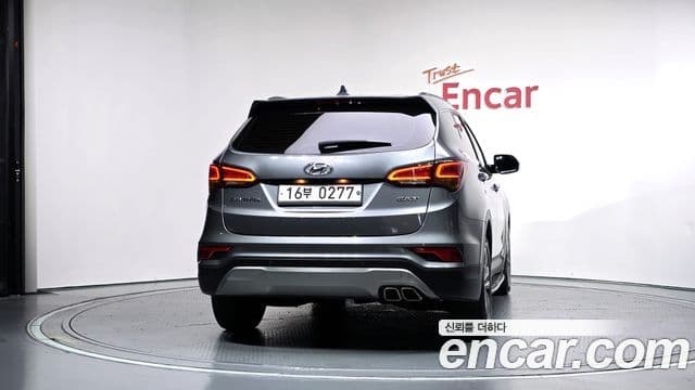 Santa Fe Motorină 2.0 2WD