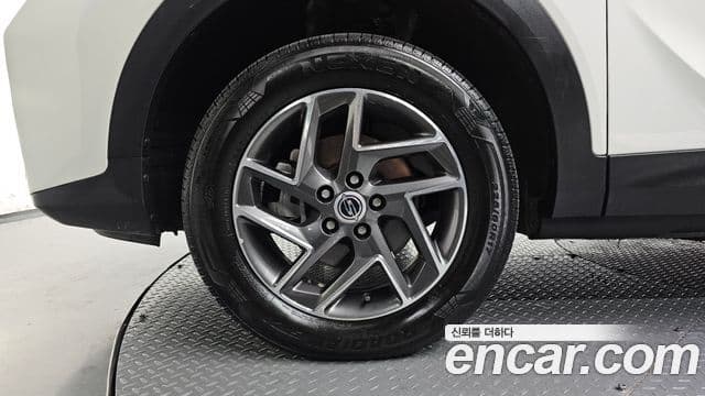 EV () E5